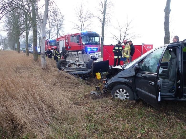 Śmiertelny wypadek w miejscowości Nowoberezowo. Dachowanie...