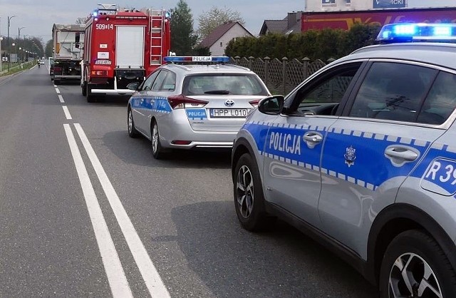Wypadek na ulicy Częstochowskiej w Kochanowicach. Jedna osoba trafiła do szpitala