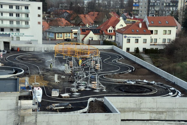 Budowa parkingu wielopoziomowego przy Palmiarni - stan robót na 2 stycznia 2023 roku