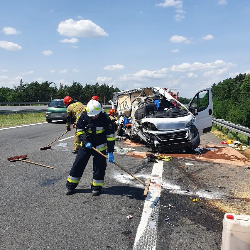 Wypadek na 358 km A4. Nie żyje jedna osoba....