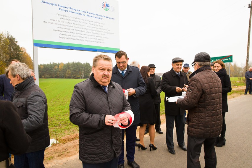 W gminie Mońki mieszkańcy kilku wsi doczekali się asfaltu (zdjęcia)