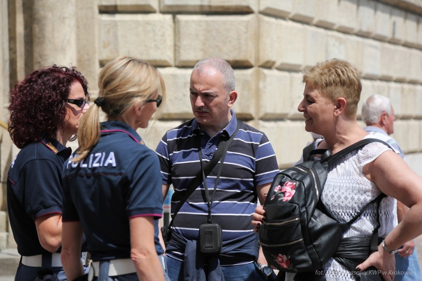 Włoscy policjanci na ulicach Krakowa. Będą czuwać nad turystami