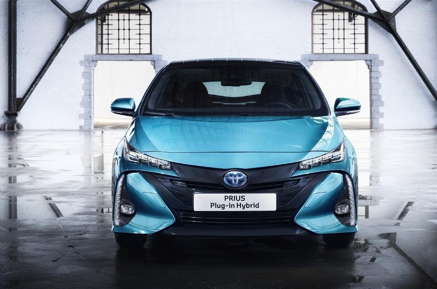 Toyota Prius Plug-in Hybrid...