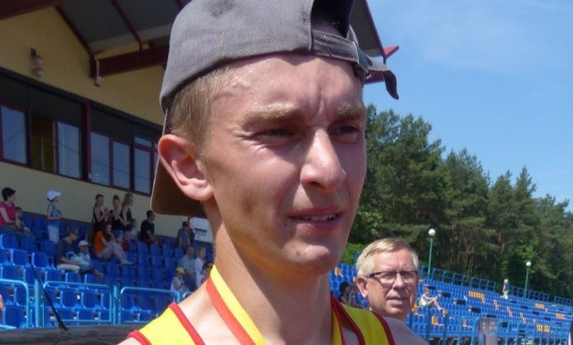 Jarosław Lubiński z Lipna w gminie Oksa zajął siódme miejsce w półmaratonie w Skierniewicach.  