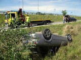 Wypadek w Bielsku-Białej ZDJĘCIA Kierowca dachował. Nie zdążył na rozmowę kwalifikacyjną