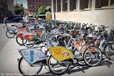 Wrocławski rynek zastawiony rowerami. O co chodzi? (ZDJĘCIA)