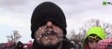 Uchodźcy zaszyli sobie usta w ramach protestu przeciwko likwidacji obozu w Calais 