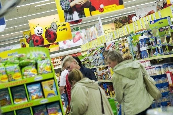 Biedronka przejmie mniejsze, biedniejsze sieci? Biedronka stara się brać udział we wszystkich możliwych transakcjach, które się zdarzają