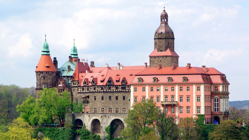 Zamek Książ jest jednym z największych zamków w Polsce i...
