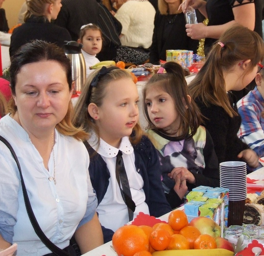 Spotkanie wigilijne w Zespole Szkół Nr 30 Specjalnych w...