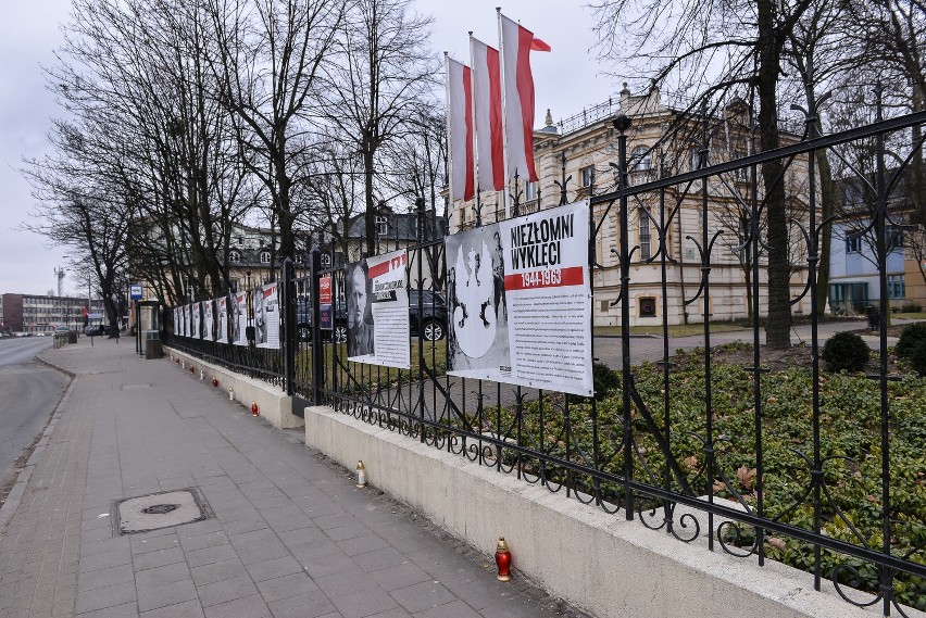 Dzień Pamięci Żołnierzy Wyklętych. Wystawa na ogrodzeniu Radia Gdańsk [ZDJĘCIA]