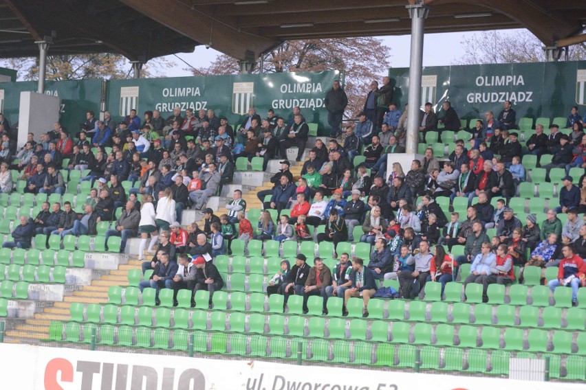 Kibice oglądali emocjonujące spotkanie. Do przerwy Olimpia...