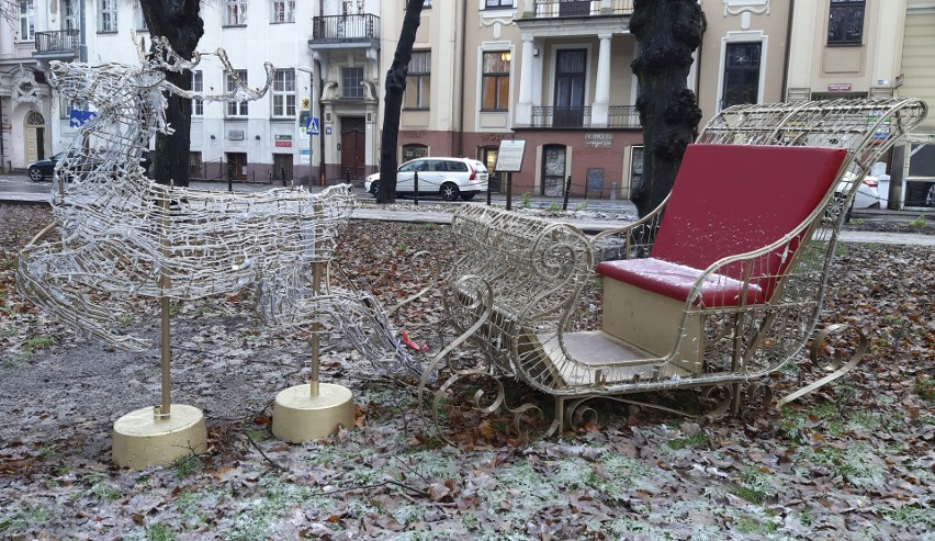 Zmieni się świąteczna dekoracja miejskich plantów w Słupsku (zdjęcia)