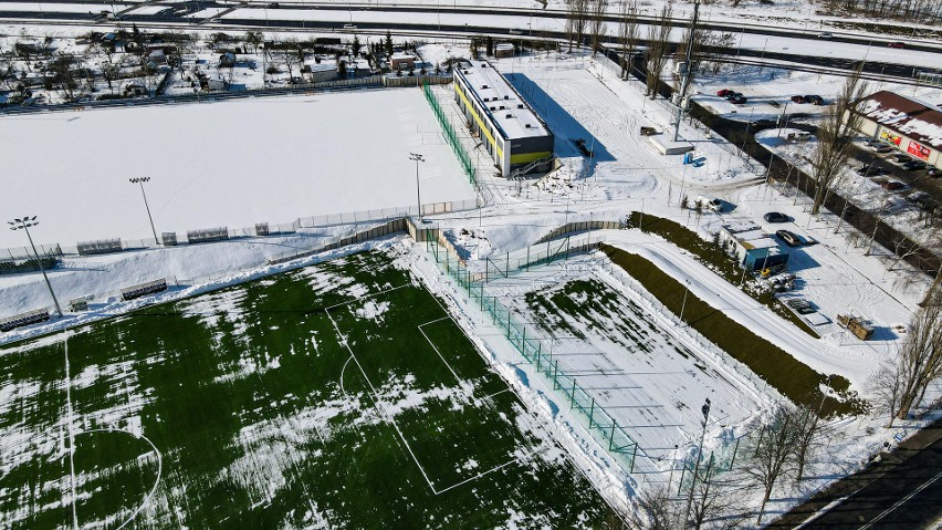 Kolejna zmiana terminu ukończenia budowy stadionu przy Bandurskiego w Szczecinie. ZDJĘCIA