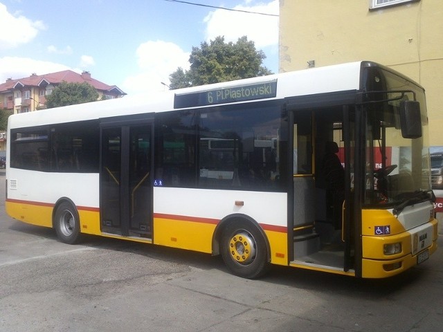 Jeden z dwóch autobusów jeździ już po ulicach Lęborka.