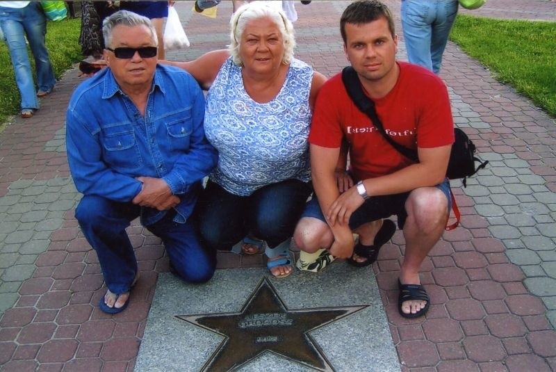 Leszek Drogosz z żoną Ireną i synem Markiem juniorem...