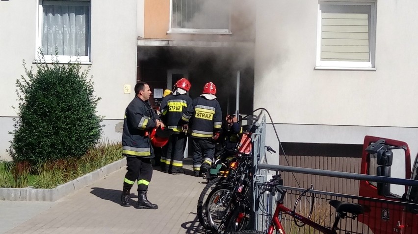 Pożar bloku przy ul. Śmiechowskiej w Wejherowie