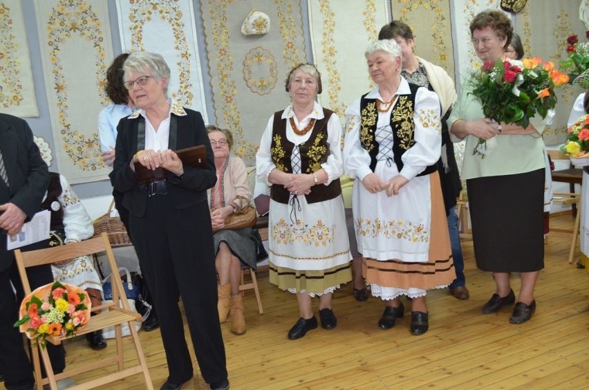 Klub Haftu Złotych i Bursztynowych Barw przy PSS Społem ma...