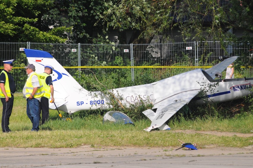 Z relacji świadków wynika, że pilot o własnych siłach...