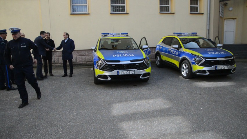 Nowe radiowozy dla policjantów z Chojnic