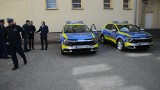 Dwa nowe radiowozy we flocie chojnickich policjantów. Będą jeździć w drogówce
