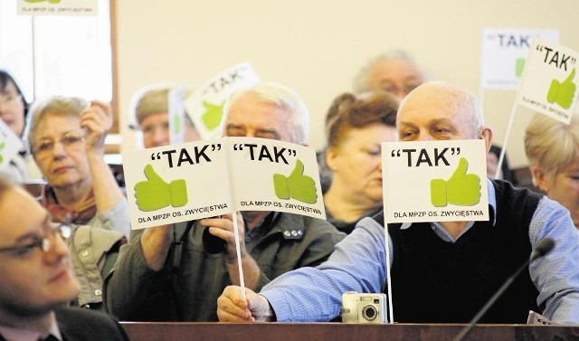 Poznańscy radni uchwalili plan dla os. Zwycięstwa. Batalia mieszkańców zakończyła się sukcesem. Inwestor twierdzi, że nie pozostaje mu nic innego jak wystąpić o odszkodowanie