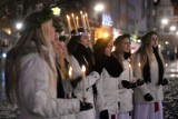 Orszak św. Łucji w Gdańsku. Już w poniedziałek 28 listopada na ulicach miasta odbędzie się parada dziewcząt w białych sukniach. O co chodzi?