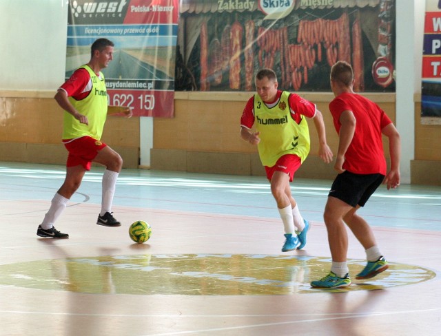Futsal-parkietPrzy piłce Kaźmierczak