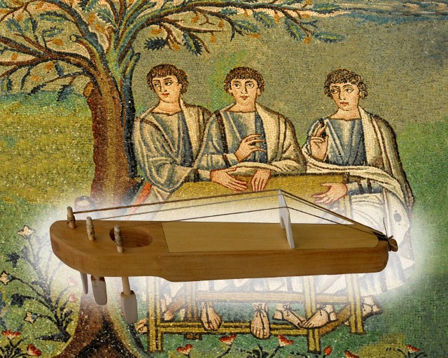 Czy trzech Ślązoków muzykowało na dworze cesarskim? Fotomontaż mozaiki z Rawenny i rekonstrukcji gęślików opolskich