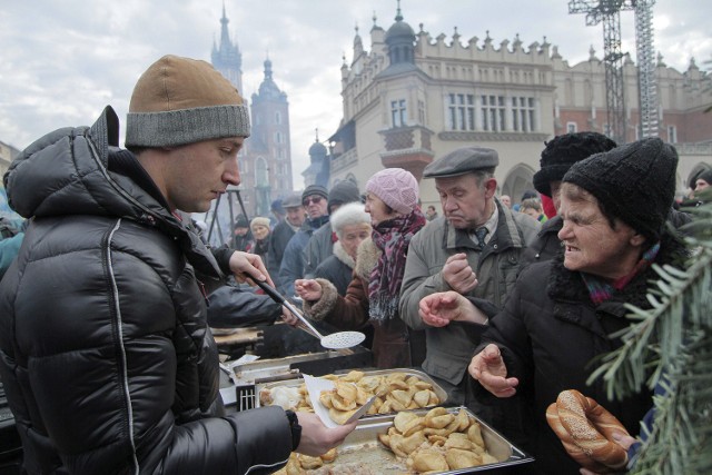 W zeszłym roku na krakowskim Rynku rozdano 50 tys. pełnych posiłków. W tym roku akcja zacznie się 21 grudnia w niedzielę o 11