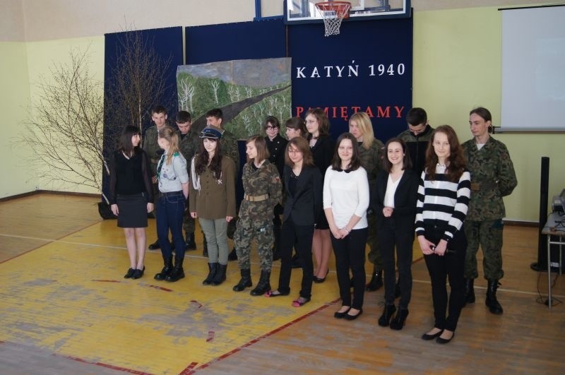Lipscy uczniowie pamiętali o Katyniu. Uroczystości w rocznicę zbrodni (zdjęcia)