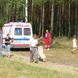 Kilka tygodni temu w tym lesie w Kobylinie eksplozja miny z okresu IIwojny światowej zabiła 17-latka i raniła 14-latka
