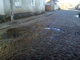 Ulica Żytnia: Błoto i kałuże doskwierają mieszkańcom (zdjęcia)