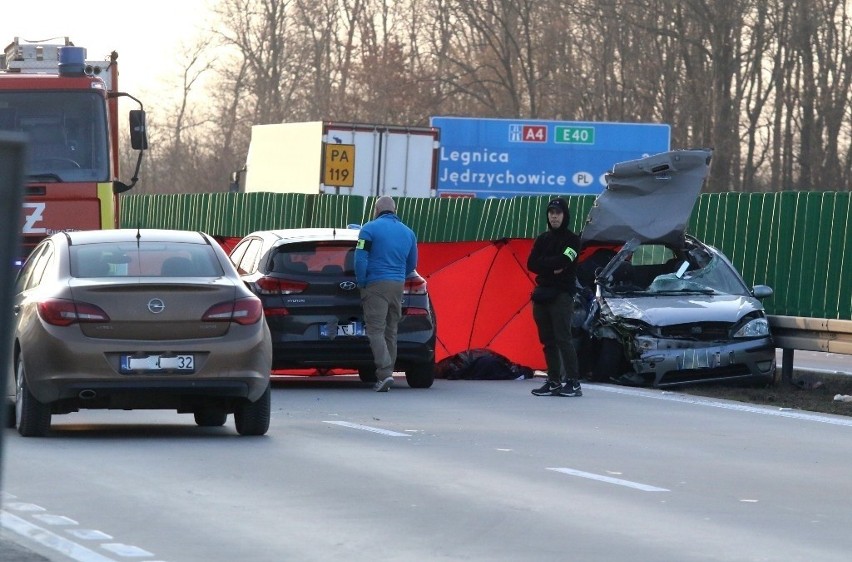 Wypadek na autostradzie A4 tuż przed zjazdem Jarosław...