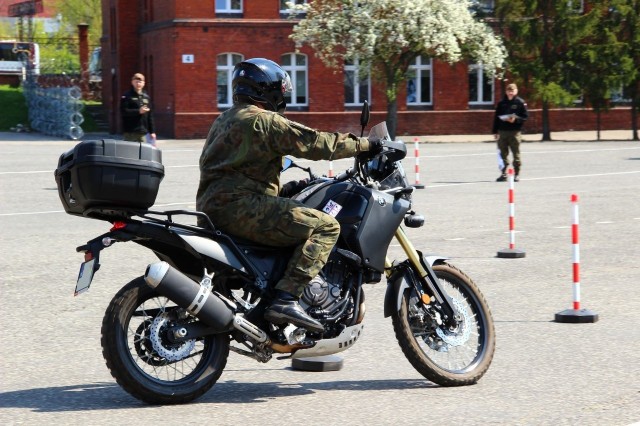 Już wiemy, kto otrzymał tytuł najlepszego Wojskowego Kierowcy Roku 2022, zawody odbyły się 28 kwietnia 2022 w Toruniu
