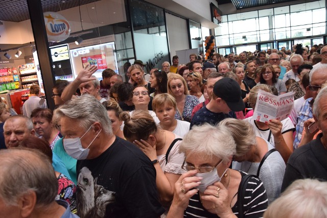 Otwarcie Carrefoura w Częstochowie, pierwszego w mieście. Były tłumy!