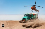 Pustynia, wydmy, wyścig i helikoptery nad głową. Niesamowite zdjęcia z Rajdu Dakar 2019