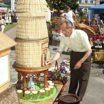 Skansen pszczelarski  założył Tadeusz Bryszkowski, który przez lata gromadził stare ule, kuszki, narzędzia pracy bartnika i pszczelarza.