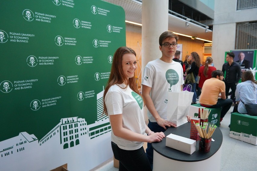 W budynku Centrum Edukacyjnym Usług Elektronicznych UEP...