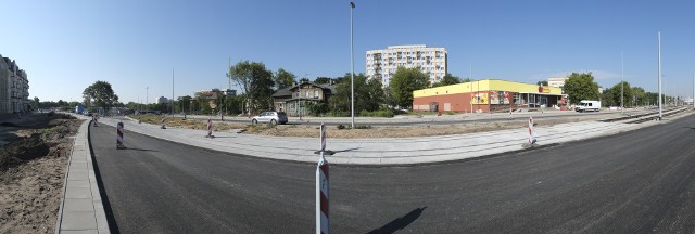 W czwartek 4 sierpnia ruch w kierunku Wrzosów został przerzucony ze starej jezdni Szosy Chełmińskiej na nową jezdnię alei 700-lecia Torunia