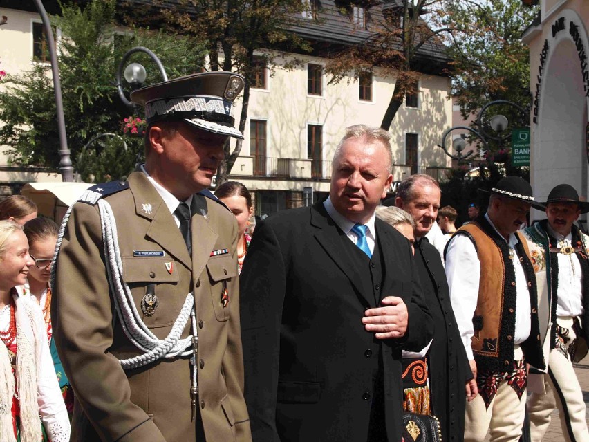 Zakopane. Góralski korowód przeszedł Krupówkami [ZDJĘCIA]