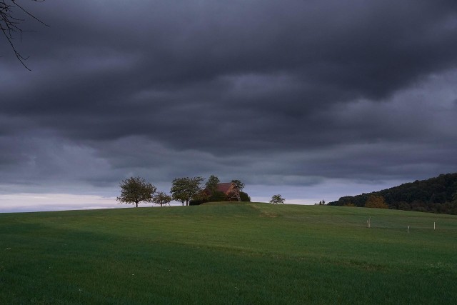 W niedzielę w niemal całym kraju mogą wystąpić burze z gradem. (zdjęcie ilustracyjne)