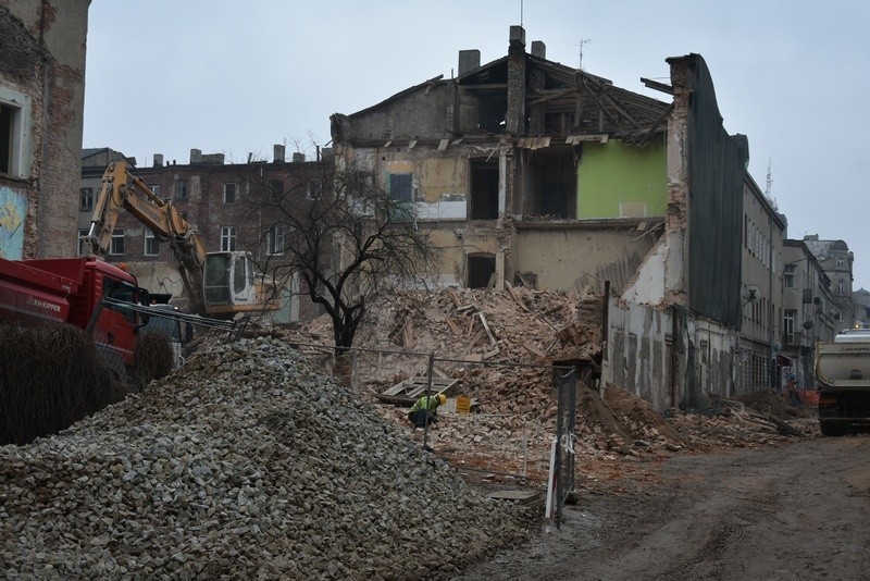 Kamienica miała być remontowana w ramach programu obszarowej...