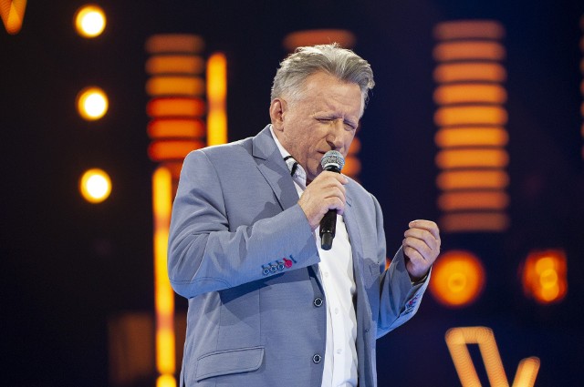 Wiesław Herliczko z Włocławka w przesłuchaniach w ciemno wykonał piosenkę "Małe tęsknoty" Krystyny Prońko, natomiast w półfinale programu The Voice Senior zaśpiewał piosenkę "Ludzkie gadanie" Maryli Rodowicz