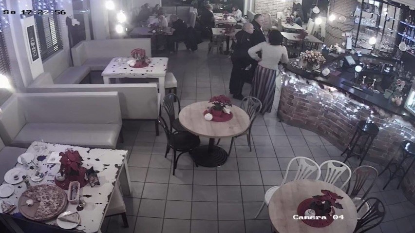 Demolował restaurację w Kozienicach, groził też personelowi. Agresywnego 41-latka zatrzymali policjanci. Sąd aresztował go na trzy miesiące