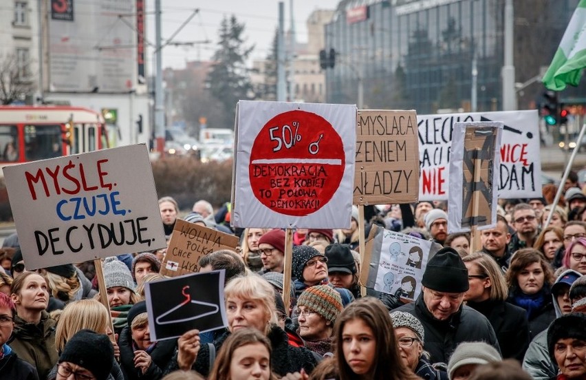 Czarny piątek w Gdańsku.