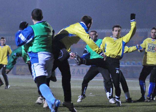 Trzeci sparing i trzecie zwycięstwo zanotowali piłkarze koszalińskiej Gwardii.