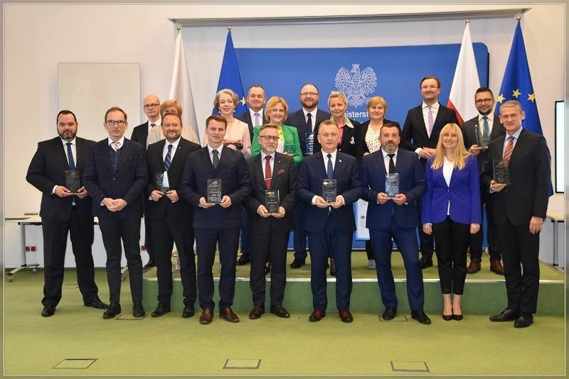 Gmina Chęciny doceniona przez ministerstwo nagrodą "Miasto z klimatem - Najlepszy zrealizowany projekt 2022 roku"