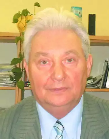 Prof. Wiesław Szymańskikonsultant wojewódzki w dziedzinie ginekologii i położnictwa- Umowa kończy się 31 grudnia, a zatem decyzja wojewody uniemożliwia mi roczne rozliczenie się z pełnionej funkcji konsultanta i całej działalności pionu położniczo-ginekologicznego.