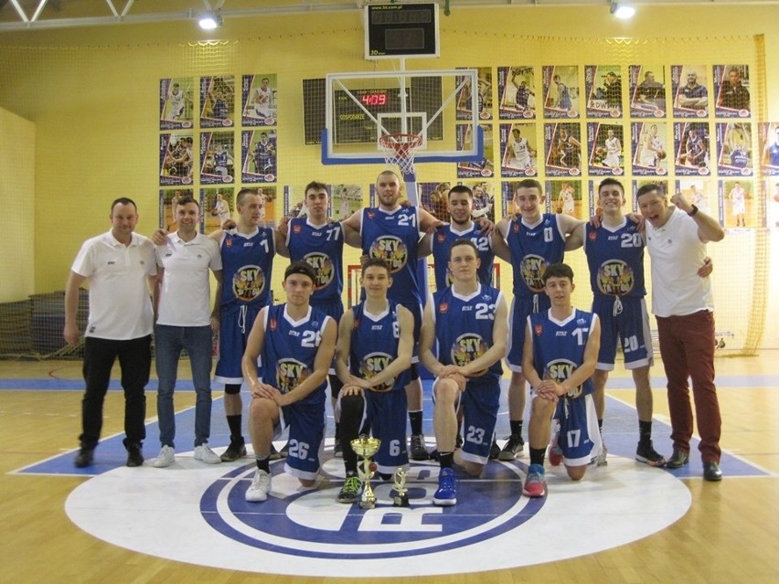Młodzi koszykarze RTK Basket Radom, awansowali do finału mistrzostw Polski